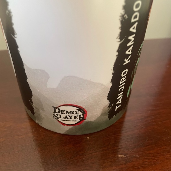 Demon Slayer Themed Lot! 1 T-shirt in Youth Large, 1 mug & 1 figure, Low price! - Picture 8 of 10